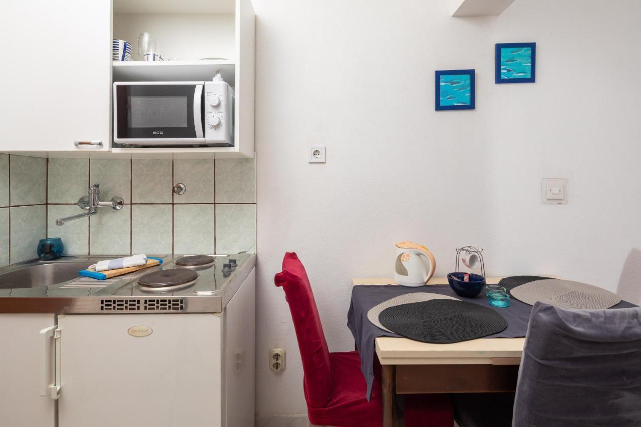 Stanici Beach Apartments Borovina מראה חיצוני תמונה