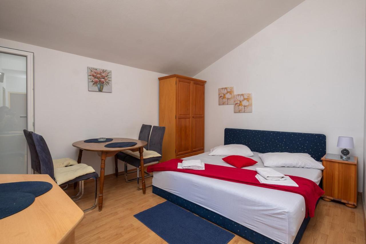 Stanici Beach Apartments Borovina מראה חיצוני תמונה