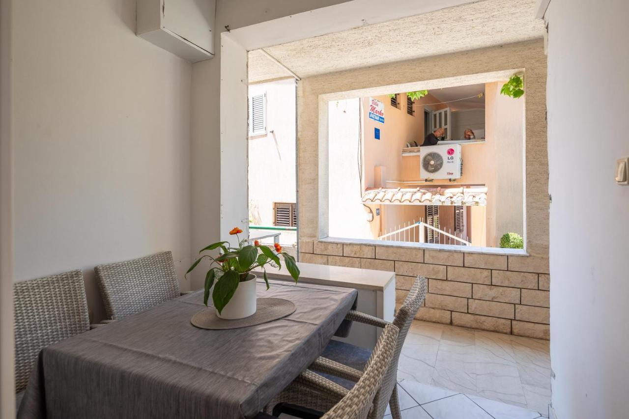 Stanici Beach Apartments Borovina מראה חיצוני תמונה