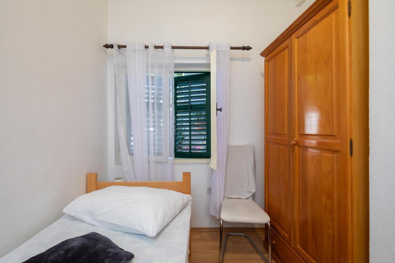 Stanici Beach Apartments Borovina מראה חיצוני תמונה
