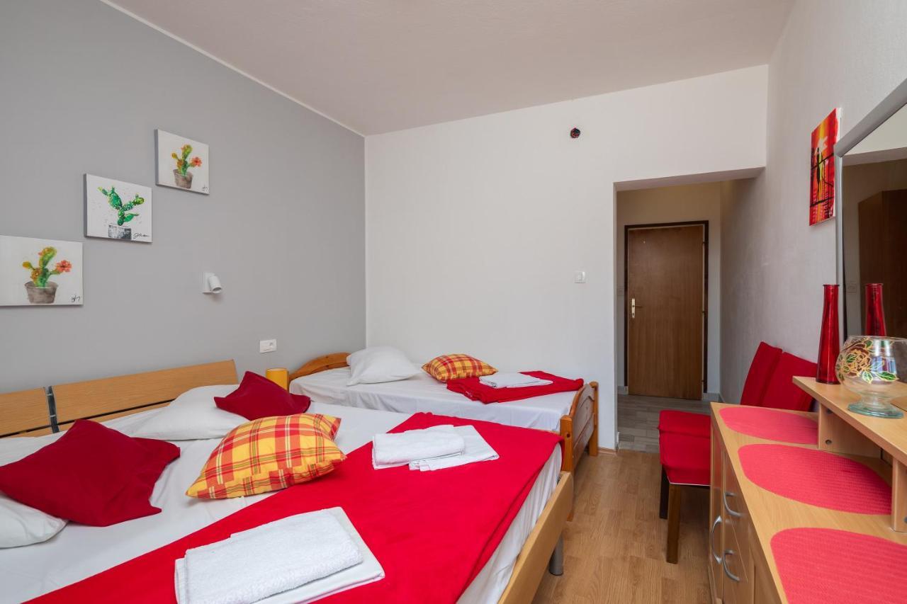 Stanici Beach Apartments Borovina מראה חיצוני תמונה